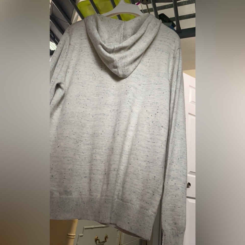 Goodiellow & Co. Large long sleeved